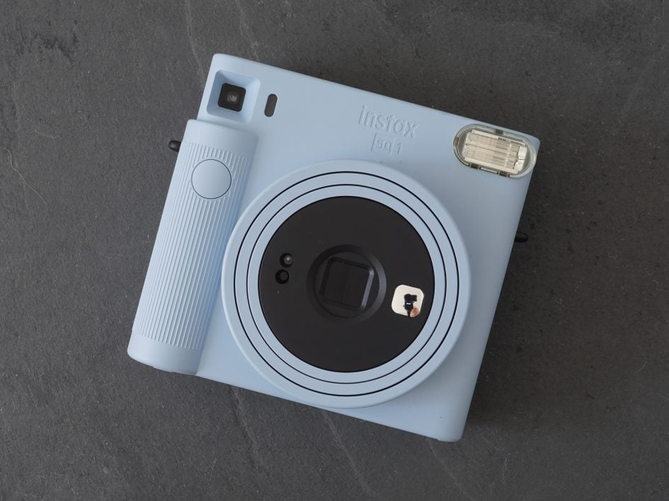 fujifilm-instax-sq1-hero2